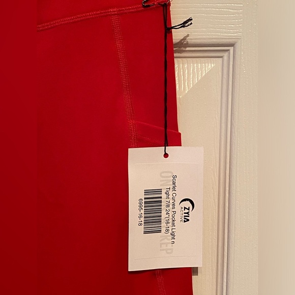 Zyia active scarlet curves pocket light n tight 7/8 24” ( 16-18) NWT - Picture 6 of 9